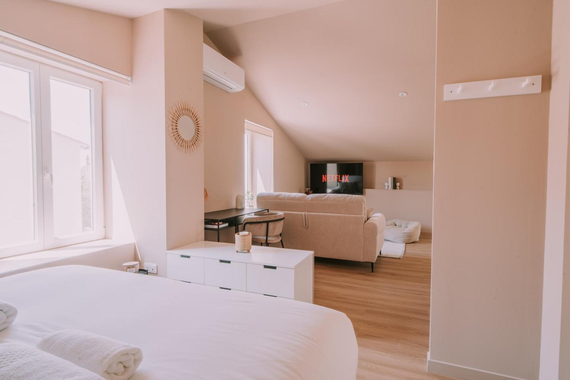 Апартаменты Quietude-Loft Neuf-Clim & Parking Рокфор-ла-Бедуль Экстерьер фото